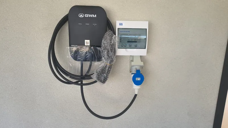 Carregador de carro elétrico instalado com quadro de proteção dedicado